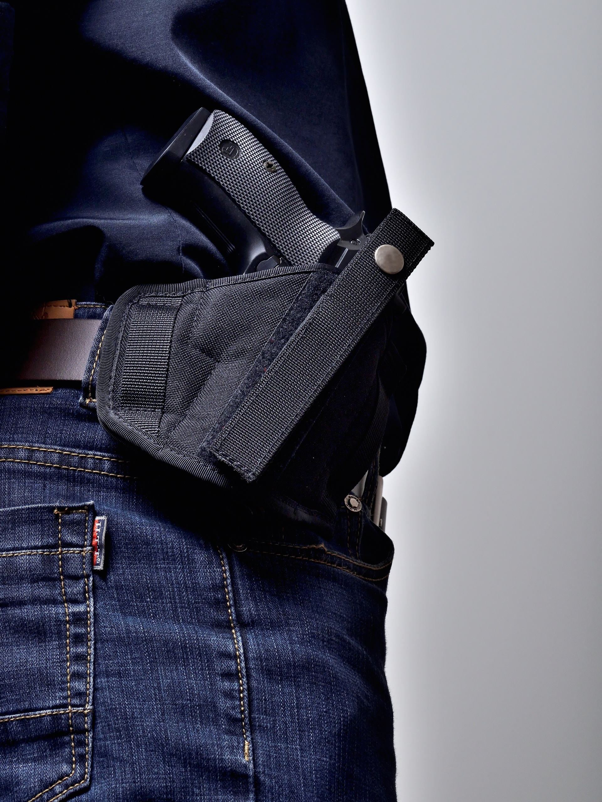 Types of Gun Holsters Available for Concealed Carry